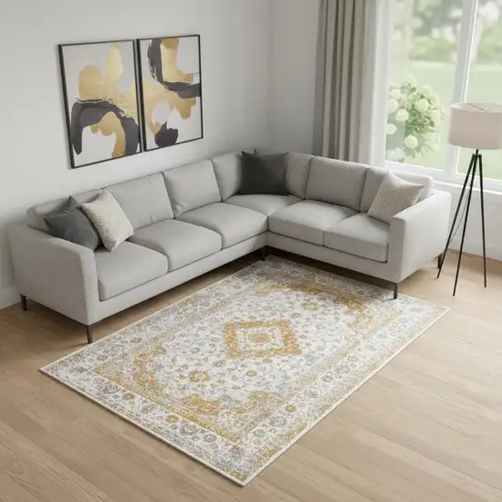 Medallion Area Rug Photo 1