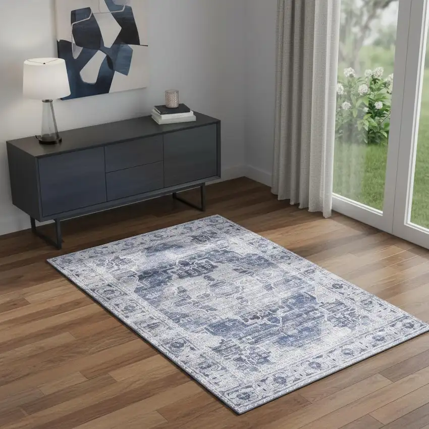 Medallion Area Rug Photo 1