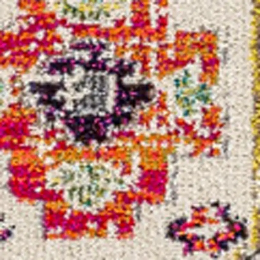 Medallion Area Rug Photo 3
