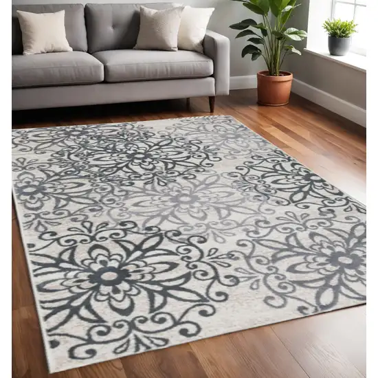 Gray And Charcoal Medallion Area Rug Photo 1