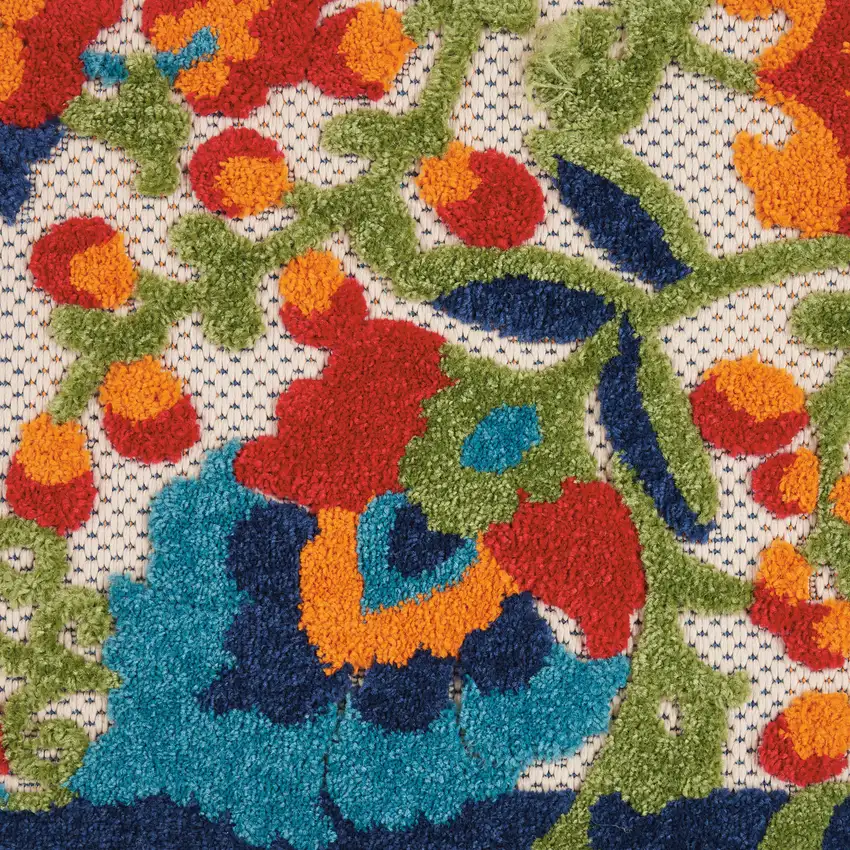 Green And Ivory Indoor Outdoor Area Rug Photo 1