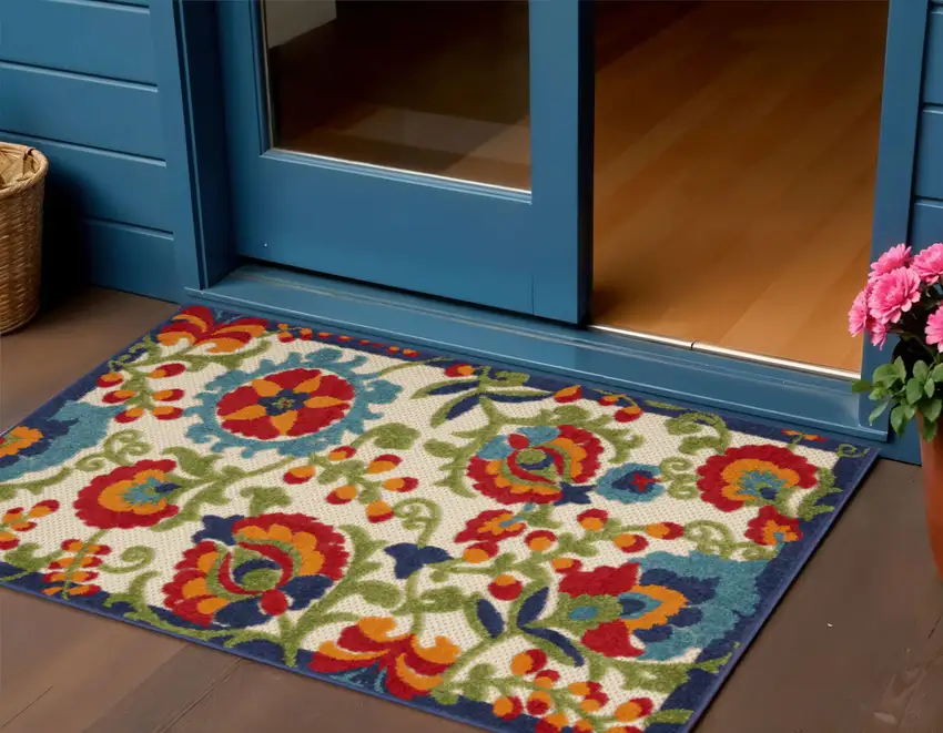 Green And Ivory Indoor Outdoor Area Rug Photo 2