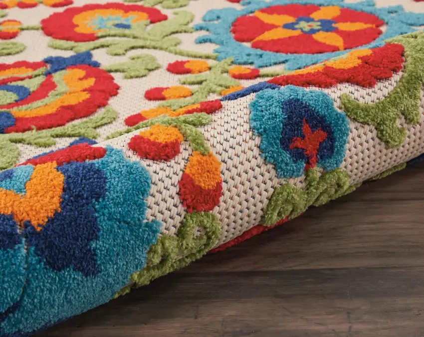 Green And Ivory Floral Indoor Outdoor Area Rug Photo 5