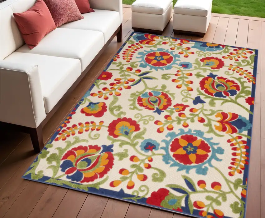 Green And Ivory Indoor Outdoor Area Rug Photo 2
