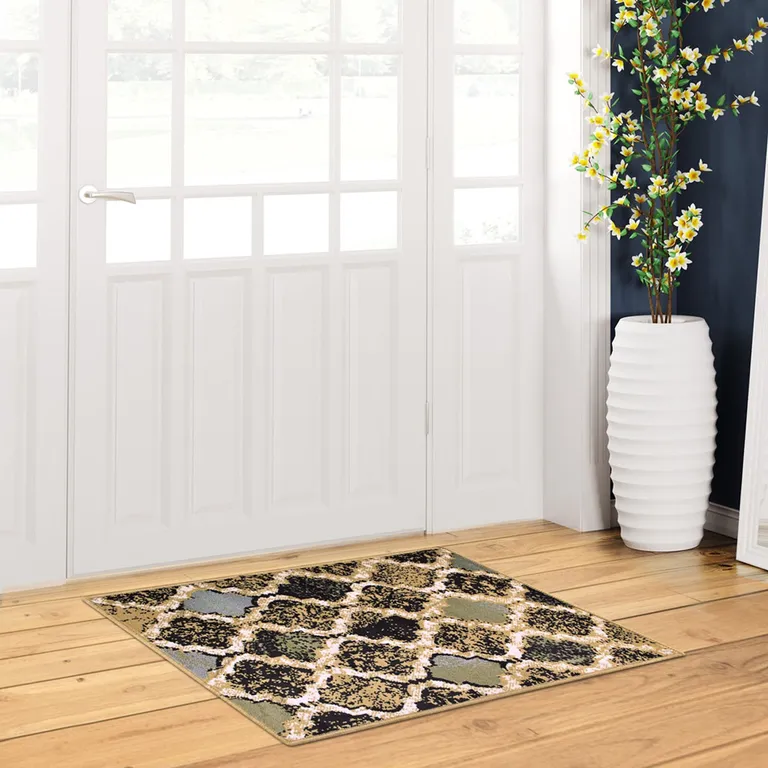 Multi Color Quatrefoil Power Loom Distressed Stain Resistant Area Rug Photo 4