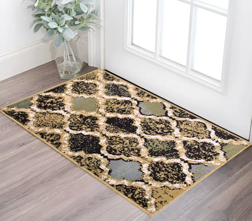 Multi Color Quatrefoil Power Loom Distressed Stain Resistant Area Rug Photo 1