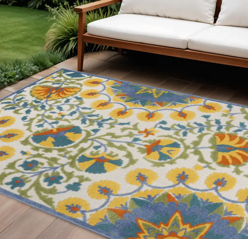 Ivory And Blue Floral Indoor Outdoor Area Rug Photo 2