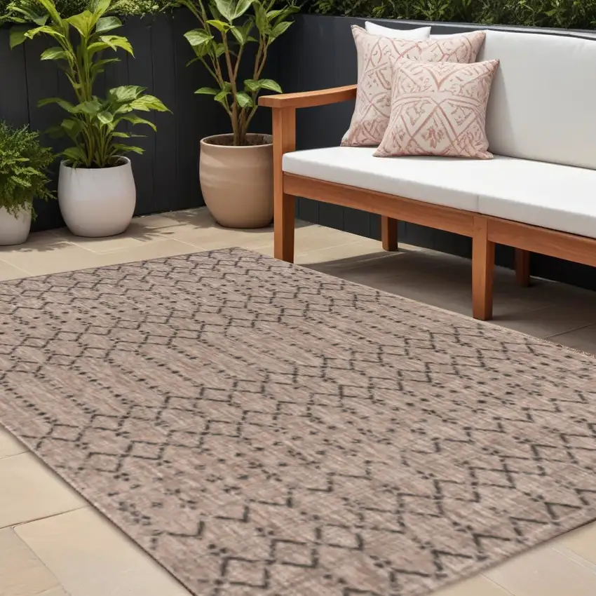 Natural And Black Trellis Indoor Outdoor Area Rug Photo 1