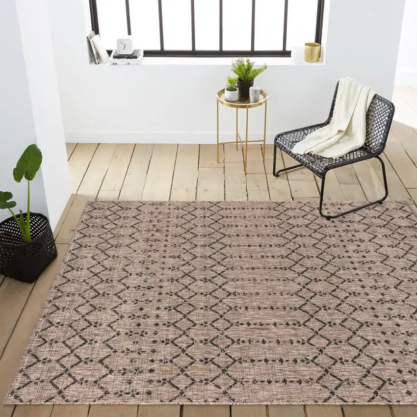 Natural And Black Trellis Indoor Outdoor Area Rug Photo 9