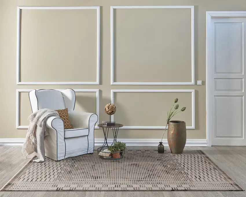 8' Beige And Brown Abstract Round Rug Photo 6