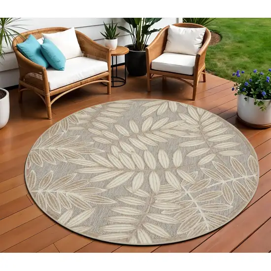 8' Gray And Ivory Round Floral Indoor Outdoor Area Rug Photo 2