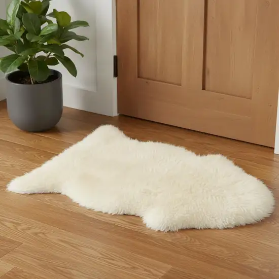 White Natural New Zealand Sheepskin Wool Area Rug Photo 1