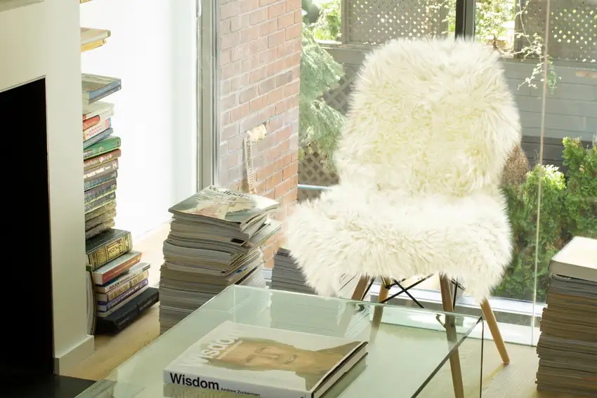 White Natural New Zealand Sheepskin Wool Area Rug Photo 9