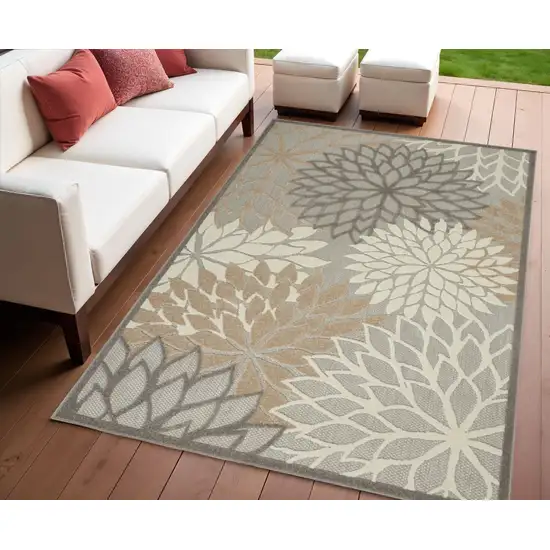Gray And Ivory Indoor Outdoor Area Rug Photo 2