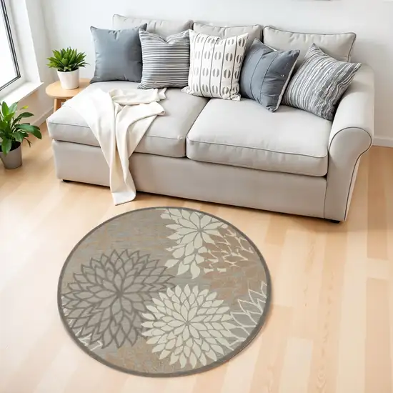 4' Gray And Ivory Round Indoor Outdoor Area Rug Photo 1