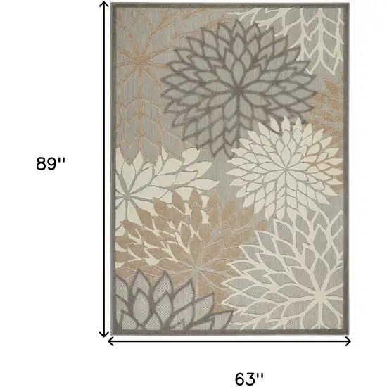 Gray And Ivory Indoor Outdoor Area Rug Photo 9