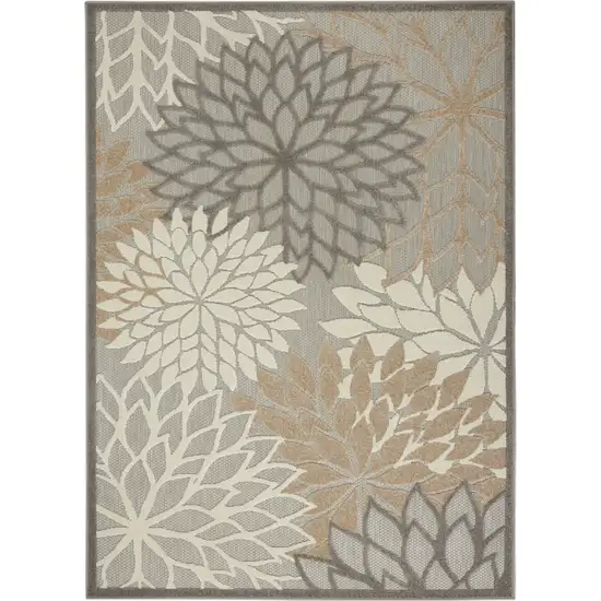 Gray And Ivory Indoor Outdoor Area Rug Photo 5