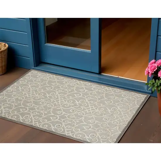 Gray And Ivory Indoor Outdoor Area Rug Photo 2