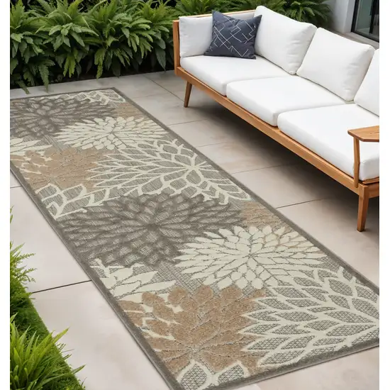 10' Gray And Ivory Indoor Outdoor Area Rug Photo 2