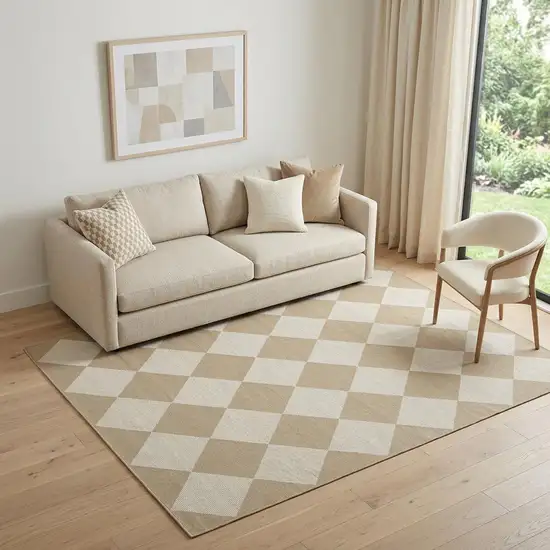 5' X 7' Natural and Ivory Geometric Power Loom Washable Non Skid Area Rug Photo 1