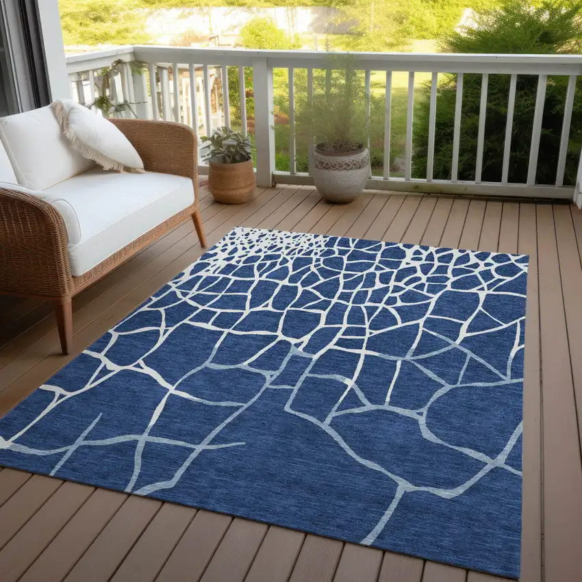 Navy Blue And Ivory Abstract Washable Indoor Outdoor Area Rug Photo 7