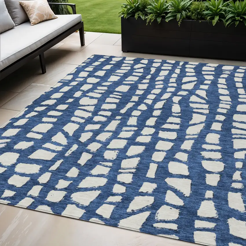 Navy Blue And Ivory Abstract Washable Indoor Outdoor Area Rug Photo 1