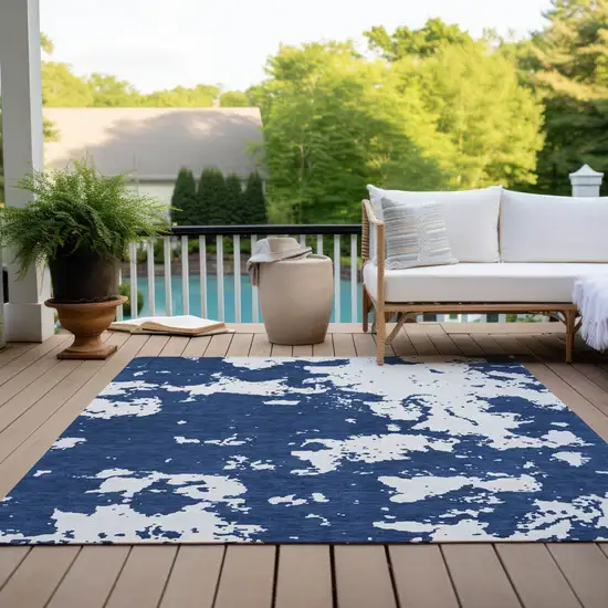Navy Blue And Ivory Abstract Washable Indoor Outdoor Area Rug Photo 8