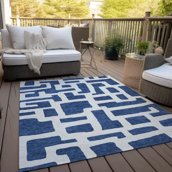 Navy Blue And Ivory Abstract Washable Indoor Outdoor Area Rug Photo 9