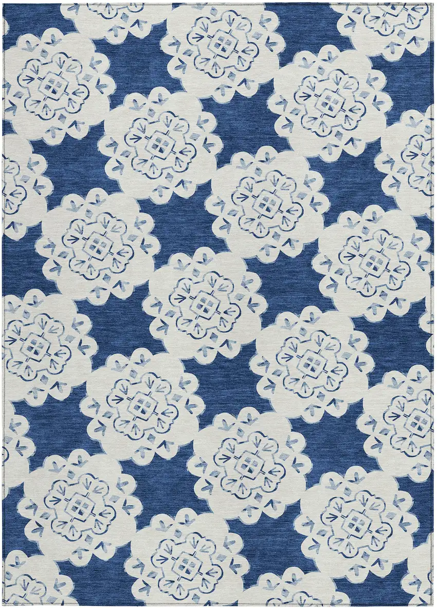 Navy Blue And Ivory Quatrefoil Washable Indoor Outdoor Area Rug Photo 4