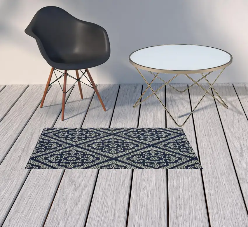 Navy Geometric Stain Resistant Indoor Outdoor Area Rug Photo 2