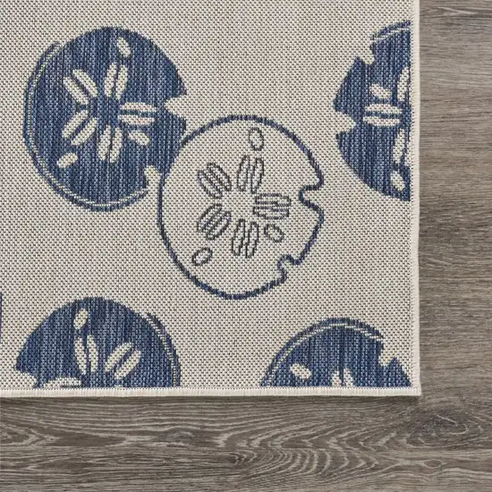 Navy Sand Dollar Indoor Outdoor Area Rug Photo 6