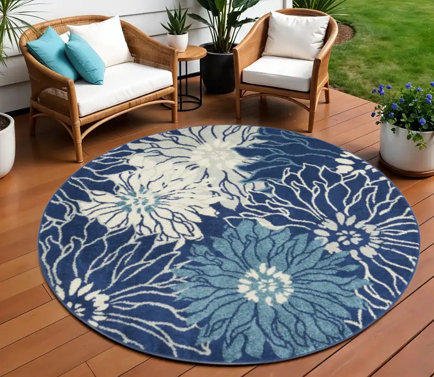 4' Blue And Ivory Floral Round Rug Photo 1