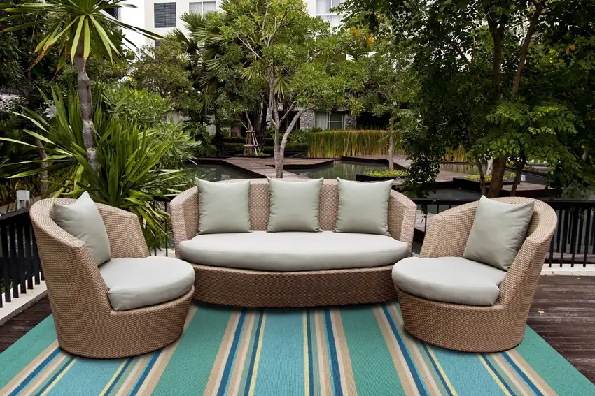 Ocean Blue Hand Hooked UV Treated Awning Stripes Indoor Outdoor Area Rug Photo 4