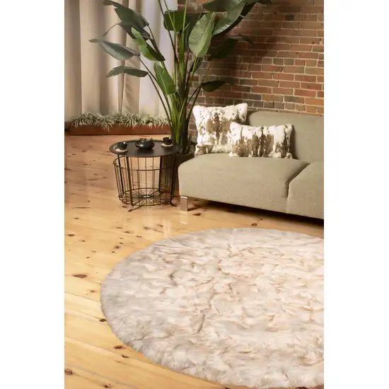 6' X 6' Ombre Tan Round Faux Fur Washable Non Skid Area Rug Photo 4