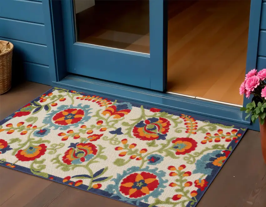 Red And Ivory Indoor Outdoor Area Rug Photo 2