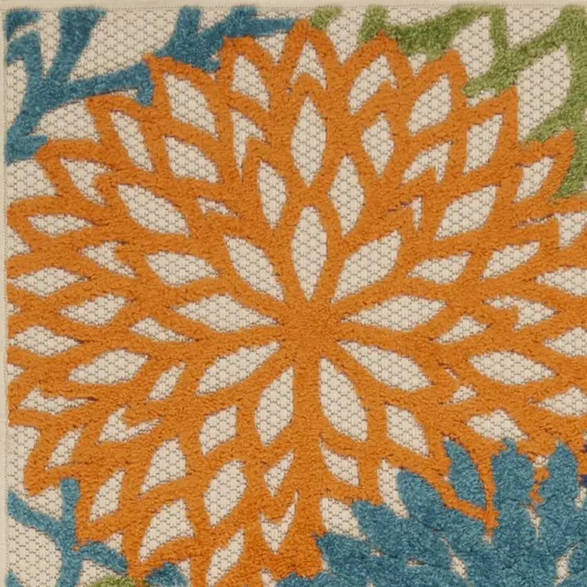 6' Ivory And Blue Indoor Outdoor Runner Rug Photo 3