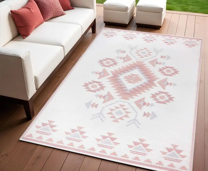 Orange Geometric Indoor Outdoor Area Rug Photo 1