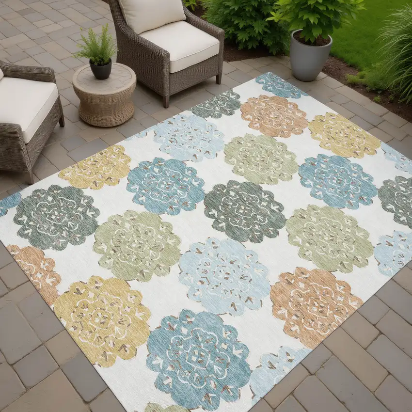 Pacific Blue Ivory And Copper Quatrefoil Washable Indoor Outdoor Area Rug Photo 9