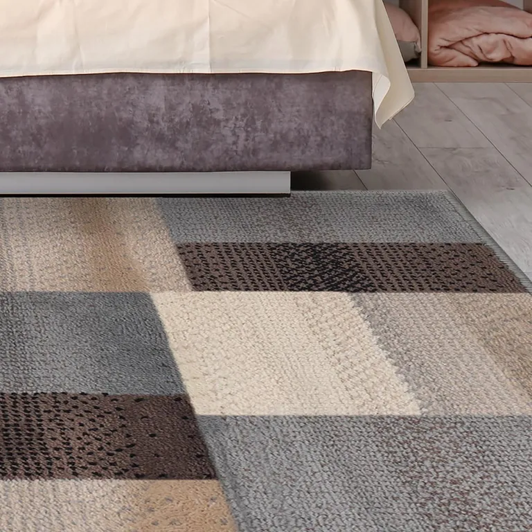 Patchwork Power Loom Stain Resistant Area Rug Photo 5