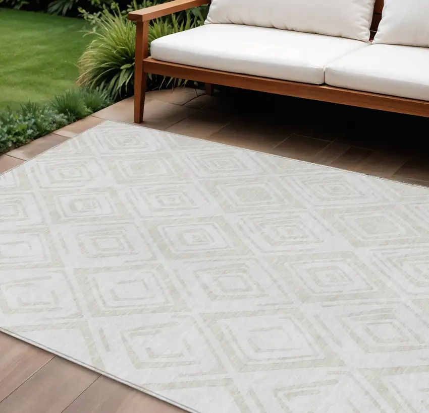 Pearl And Ivory Geometric Washable Indoor Outdoor Area Rug Photo 1