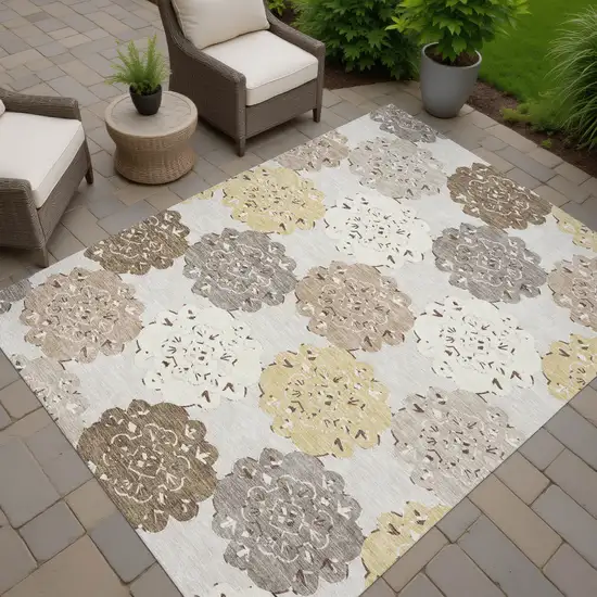 Pearl Ivory And Wheat Quatrefoil Washable Indoor Outdoor Area Rug Photo 7
