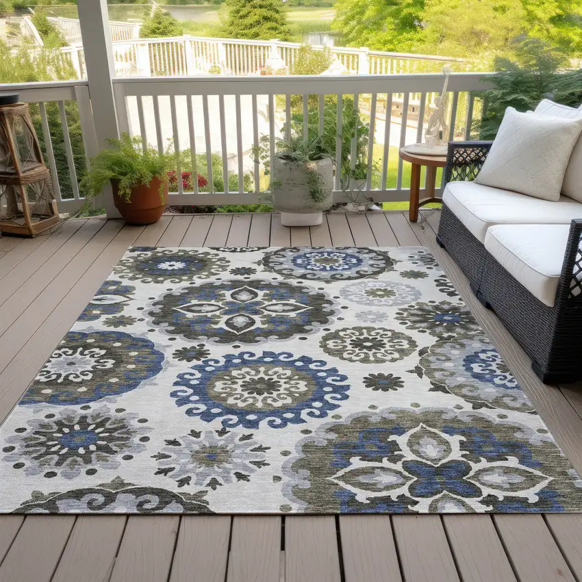 Pewter Silver And Gray Floral Medallion Washable Indoor Outdoor Area Rug Photo 7