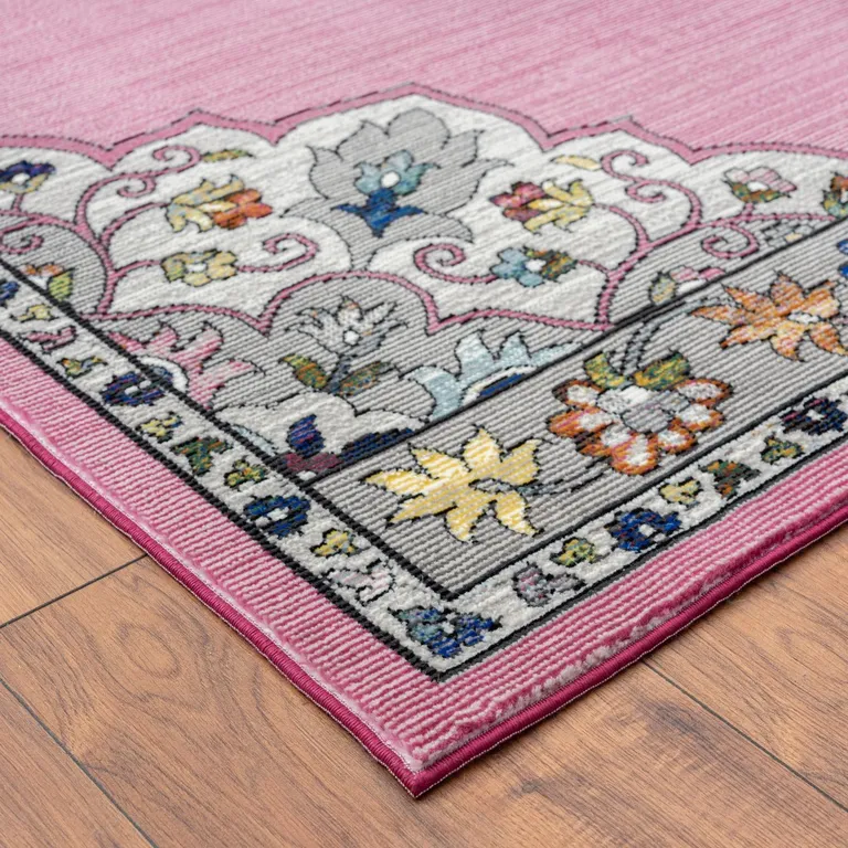 Pink Traditional Medallion Area Rug Photo 5