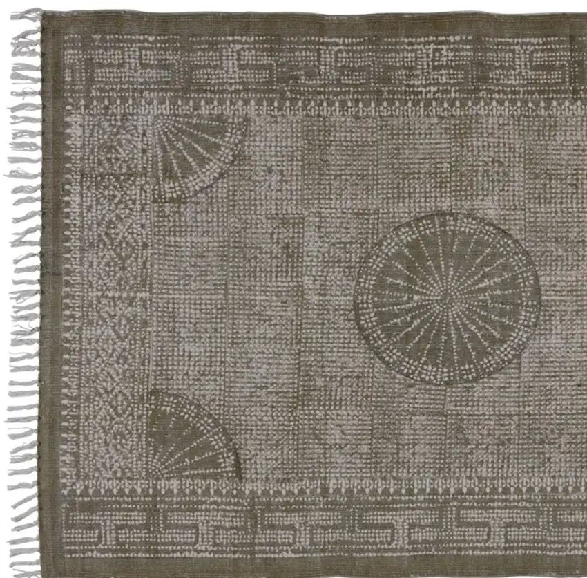 Putty Distressed Medallion Area Rug Photo 5