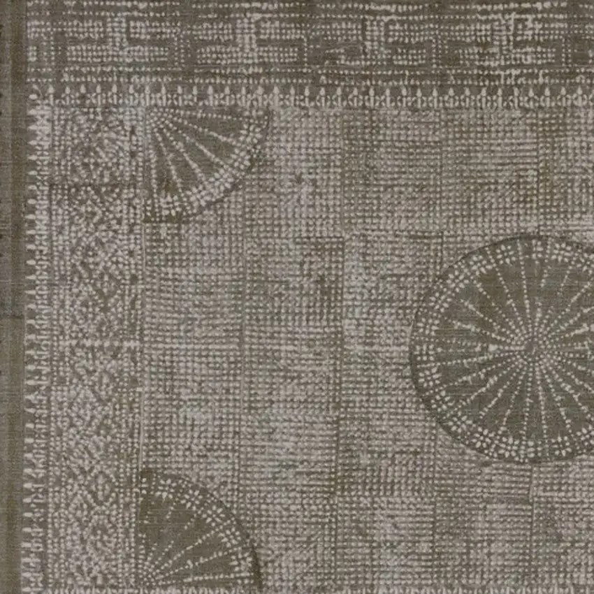 Putty Distressed Medallion Area Rug Photo 4