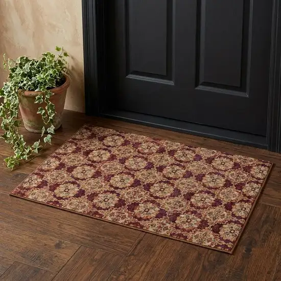 Red And Gold Oriental Area Rug Photo 1