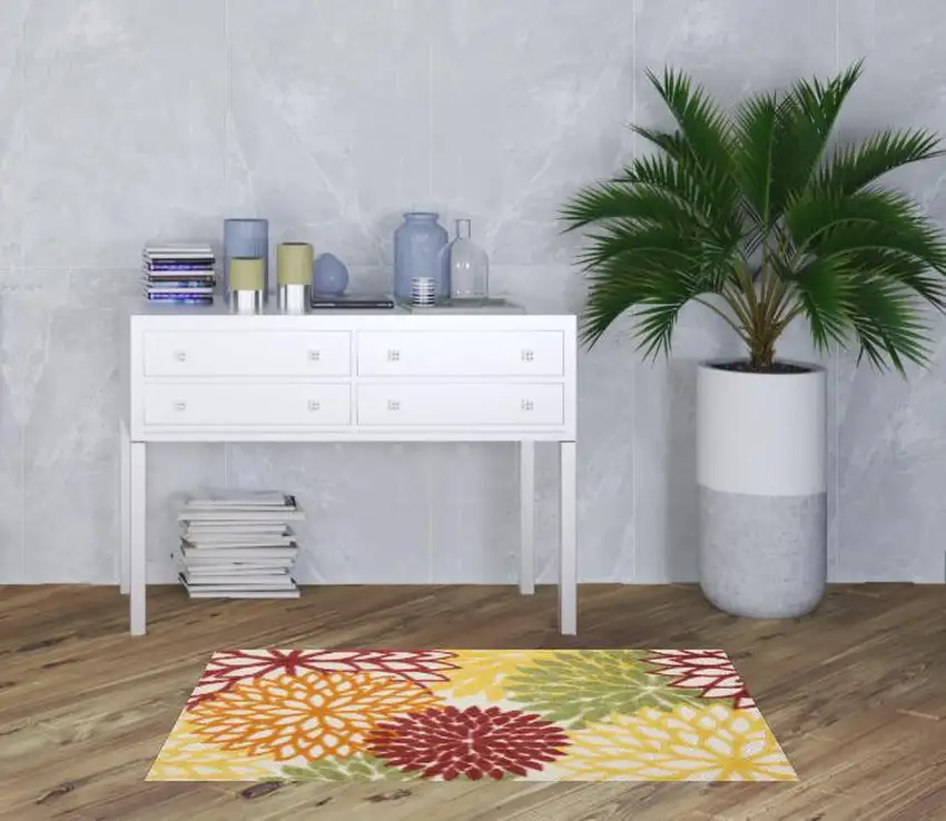 Red Floral Power Loom Area Rug Photo 2