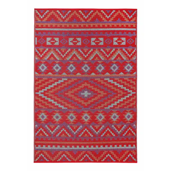 Red Geometric Indoor Outdoor Area Rug Photo 5