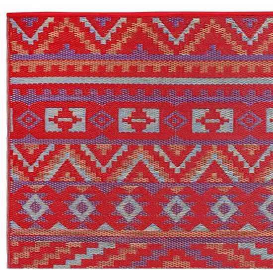 Red Geometric Indoor Outdoor Area Rug Photo 5