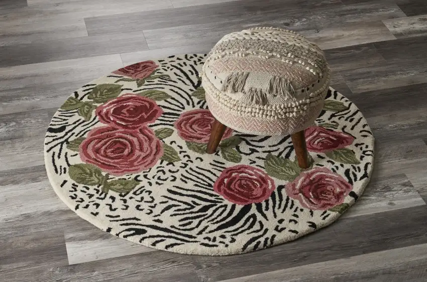 Red Rose Bed Area Rug Photo 7